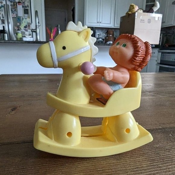 Lot of 3 Mini Cabbage Patch Dolls with Wind Up Accessories - Picture 4 of 11